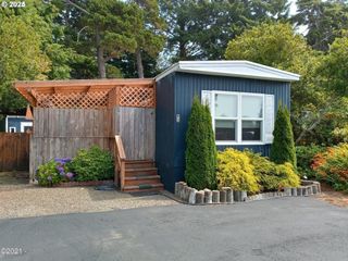 4875 N HIGHWAY 101 #93, Depoe Bay, OR 97341