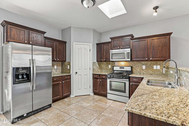 1612 RAYADO CREEK Lane, El Paso, TX 79911