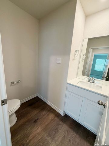 547 Avalon Banks, Cibolo, TX 78108
