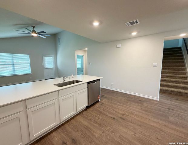 547 Avalon Banks, Cibolo, TX 78108