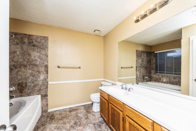 450 Appomattox Drive, Mesquite, TX 75149