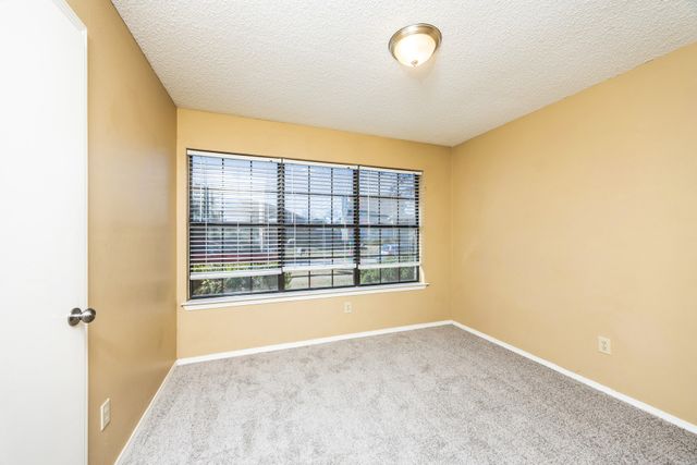 450 Appomattox Drive, Mesquite, TX 75149