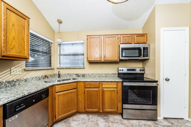 450 Appomattox Drive, Mesquite, TX 75149