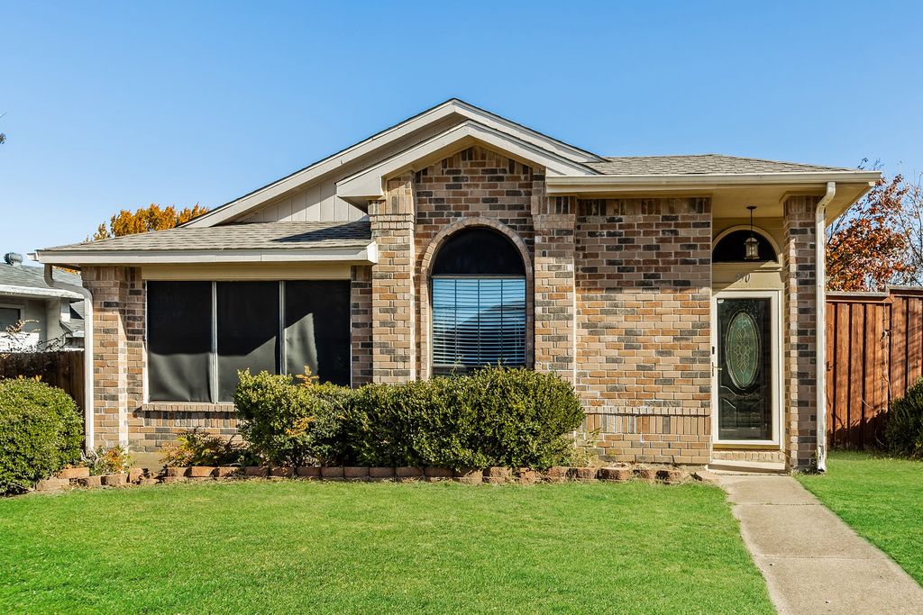 450 Appomattox Drive, Mesquite, TX 75149