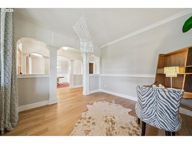 1647 Se SPOKANE St, Portland, OR 97202