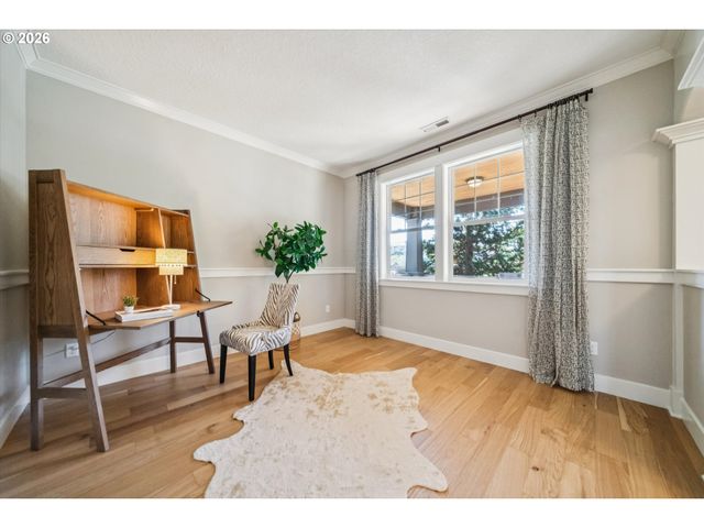 1647 Se SPOKANE St, Portland, OR 97202