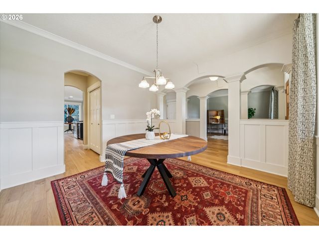 1647 Se SPOKANE St, Portland, OR 97202