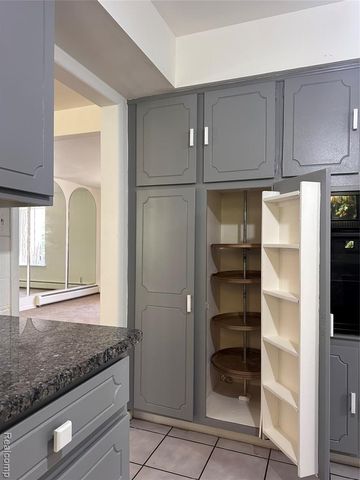 7421 Heather Heath, West Bloomfield, MI 48322