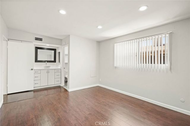 5500 Lindley 209, Encino, CA 91316