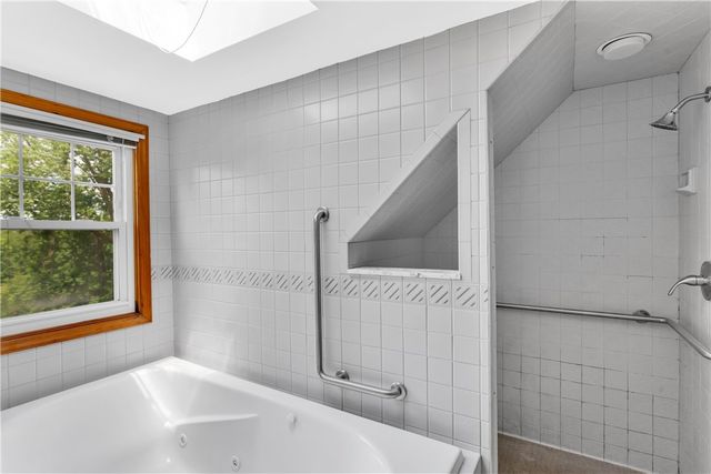 51 Revo Rd, Baldwin Boro, PA 15236