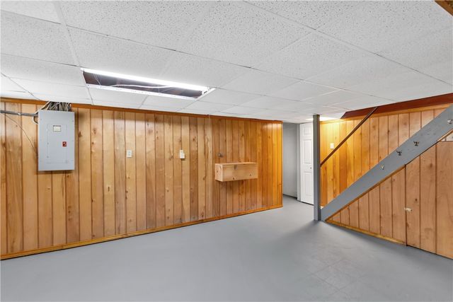 51 Revo Rd, Baldwin Boro, PA 15236