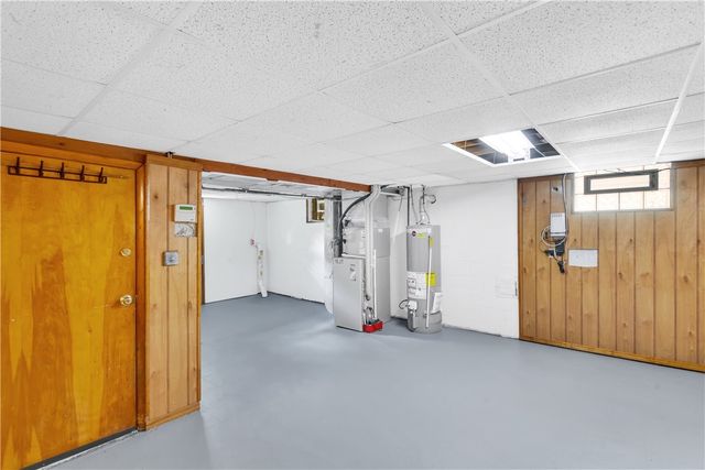 51 Revo Rd, Baldwin Boro, PA 15236