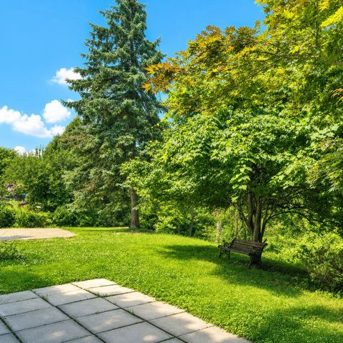 51 Revo Rd, Baldwin Boro, PA 15236