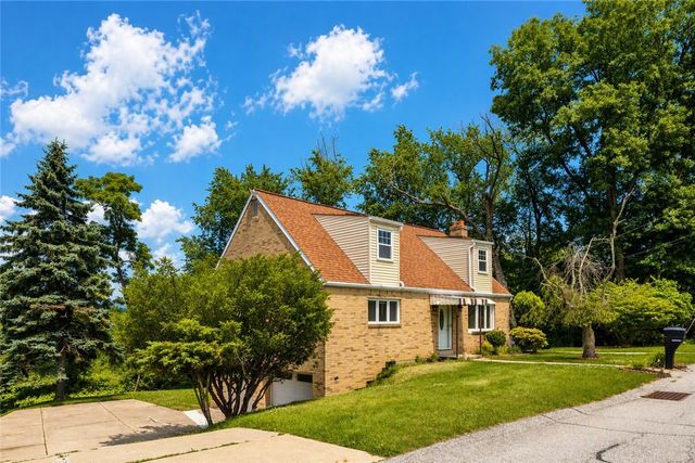 51 Revo Rd, Baldwin Boro, PA 15236