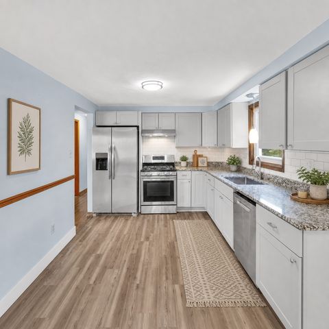 51 Revo Rd, Baldwin Boro, PA 15236