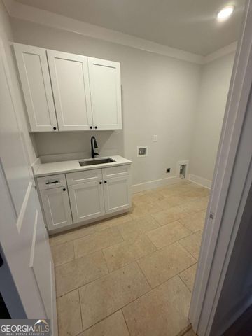 191 Thoroughbred Run, Hoschton, GA 30548