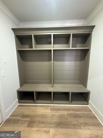 191 Thoroughbred Run, Hoschton, GA 30548