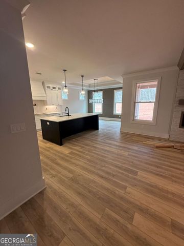 191 Thoroughbred Run, Hoschton, GA 30548