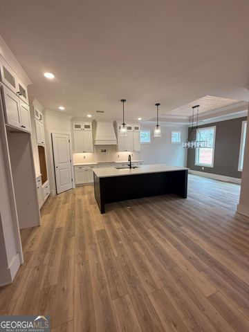 191 Thoroughbred Run, Hoschton, GA 30548