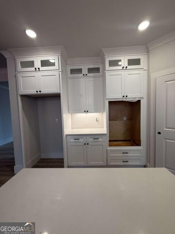 191 Thoroughbred Run, Hoschton, GA 30548