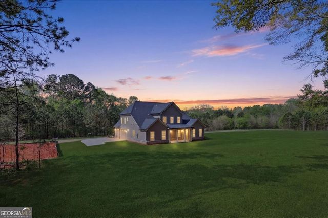 191 Thoroughbred Run, Hoschton, GA 30548