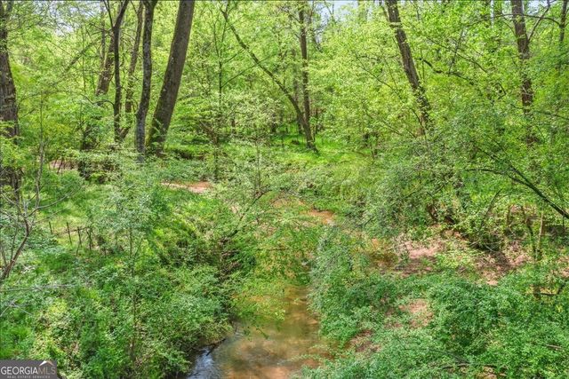 191 Thoroughbred Run, Hoschton, GA 30548