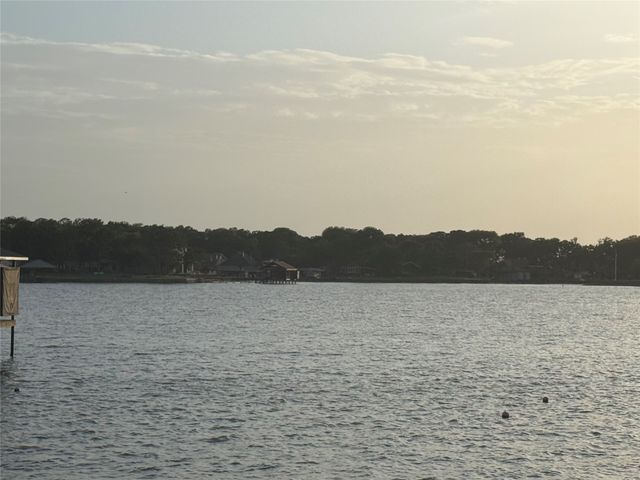 18251 Rocky Point Run, Mabank, TX 75156