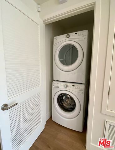 8017 W NORTON Avenue 402, West Hollywood, CA 90046