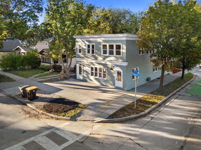 6800 Auburn AVENUE #6802, Wauwatosa, WI 53213