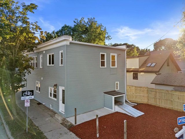 6800 Auburn AVENUE #6802, Wauwatosa, WI 53213