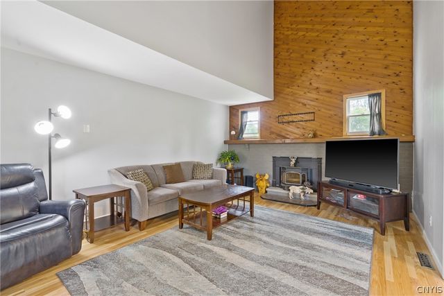 7253 North Brickyard Road, Van Buren, NY 13027