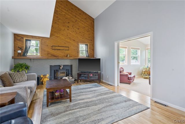 7253 North Brickyard Road, Van Buren, NY 13027