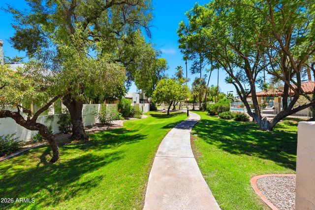 11629 N 40TH Way, Phoenix, AZ 85028