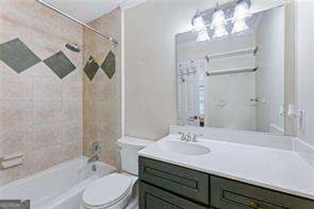 908 Lenox Hill Court NE, Atlanta, GA 30324