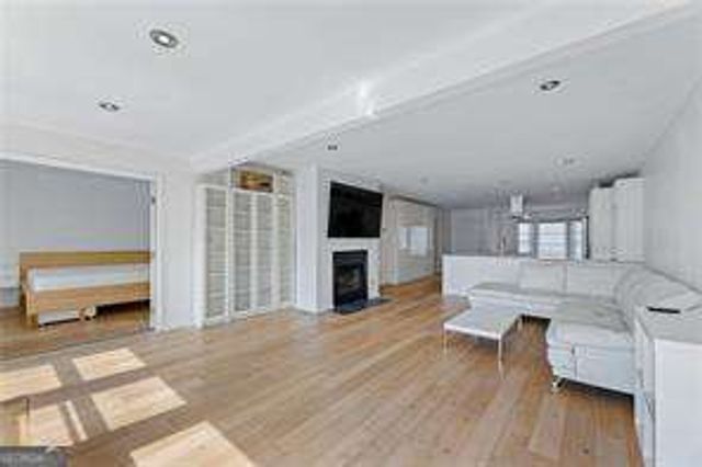 908 Lenox Hill Court NE, Atlanta, GA 30324