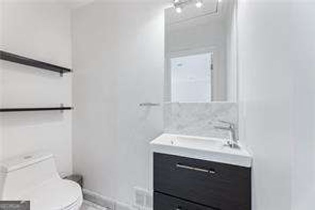 908 Lenox Hill Court NE, Atlanta, GA 30324