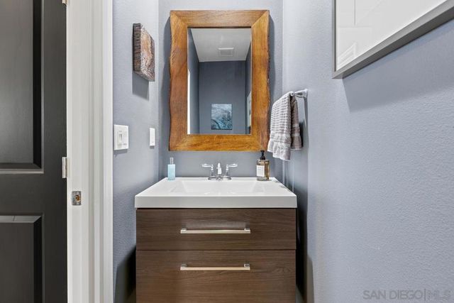 511 Sanderling Ln, Imperial Beach, CA 91932