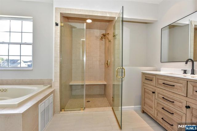61 Ocean Gate Avenue, Berkeley, NJ 08721