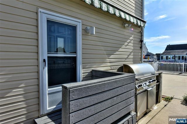 61 Ocean Gate Avenue, Berkeley, NJ 08721