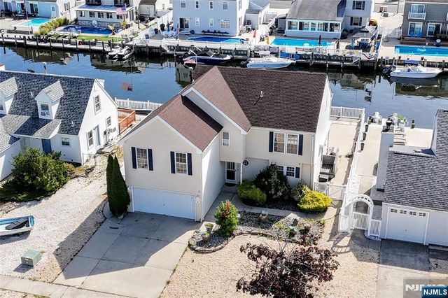 61 Ocean Gate Avenue, Berkeley, NJ 08721