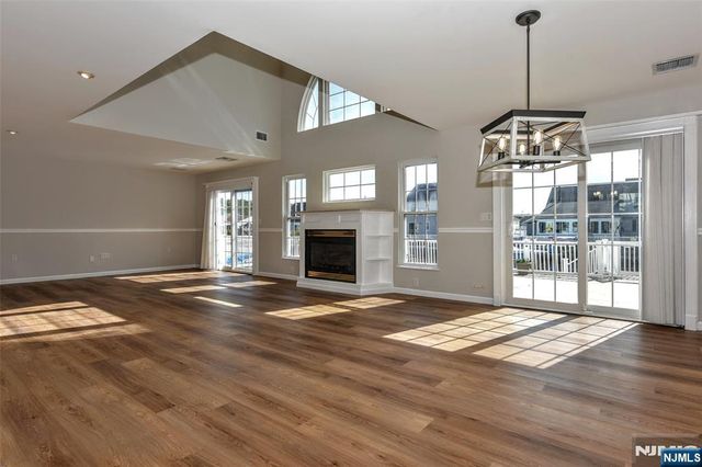61 Ocean Gate Avenue, Berkeley, NJ 08721