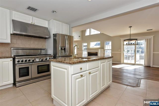 61 Ocean Gate Avenue, Berkeley, NJ 08721