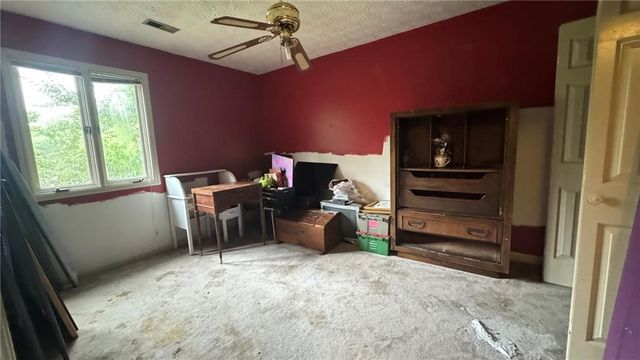 4291 Farmbrook Lane NE, Kennesaw, GA 30144