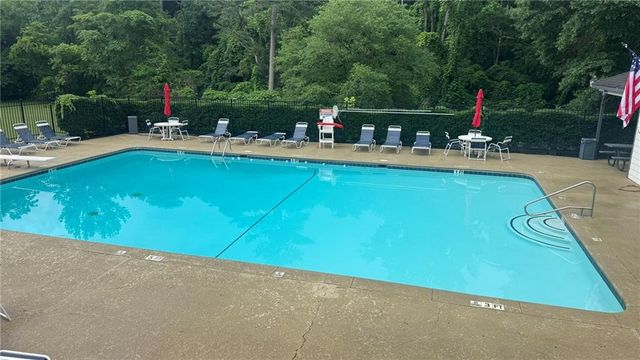 4291 Farmbrook Lane NE, Kennesaw, GA 30144