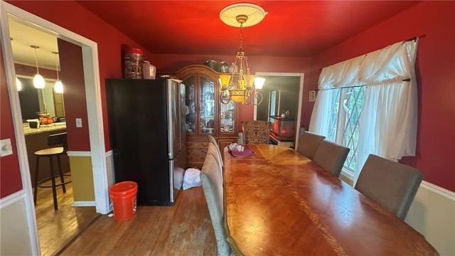 4291 Farmbrook Lane NE, Kennesaw, GA 30144