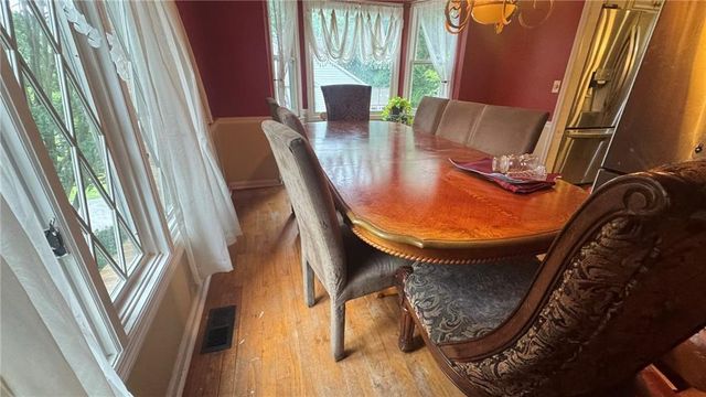 4291 Farmbrook Lane NE, Kennesaw, GA 30144
