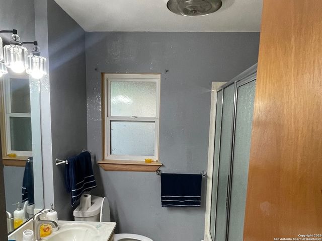 190 Gunther, Pipe Creek, TX 78063