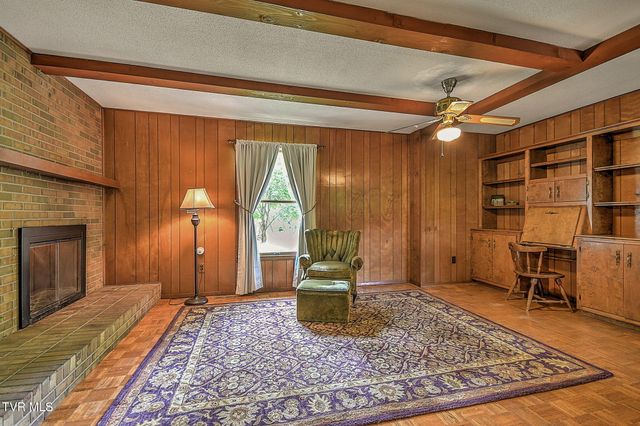 111 Skyline Drive, Bristol, TN 37620