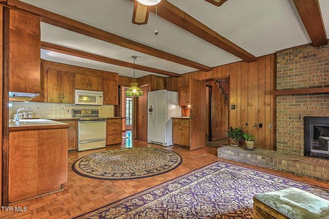 111 Skyline Drive, Bristol, TN 37620