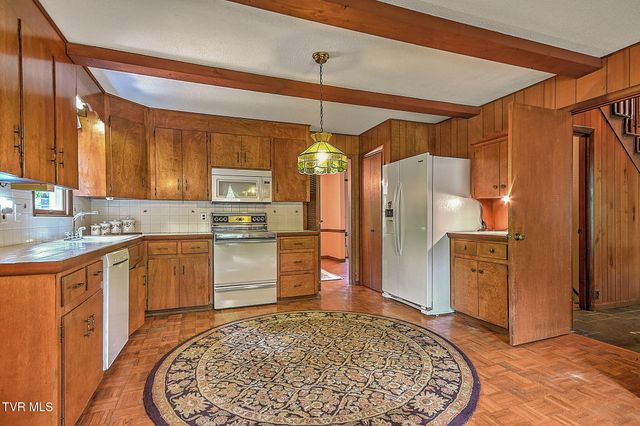 111 Skyline Drive, Bristol, TN 37620